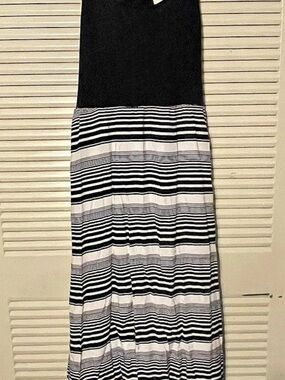 Mudd Maxi Dress in Black & White Size XL Like New